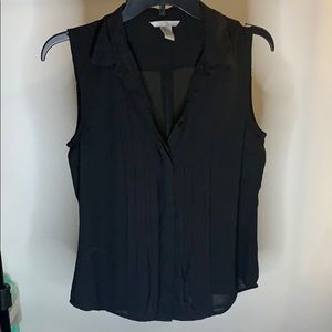 Black tank top button downblouse with pleats